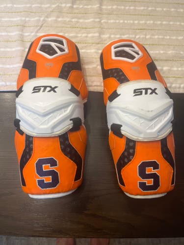New Stx / cell 4 Arm Guards /. orange/large