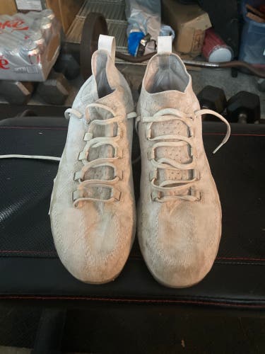 White Adult Molded Cleats Under Armour Spotlight