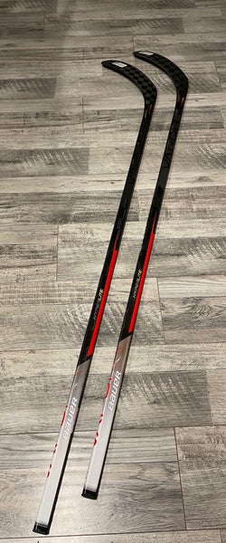 New 2 Pack! 2x 55 Flex RH P92 Vapor Hyperlite Hockey Stick