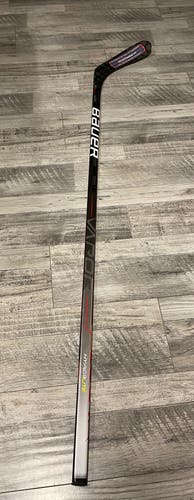 New! 55 Flex RH P28 Vapor Hyperlite Hockey Stick