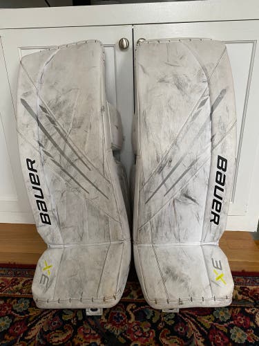Used 31" Bauer Vapor 3X Goalie Leg Pads
