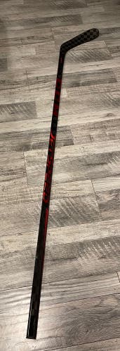 New! 75 Flex Right Handed P28  Jetspeed FT4 Pro Hockey Stick