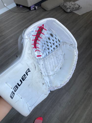 Bauer Supreme Ultrasonic Goalie Glove