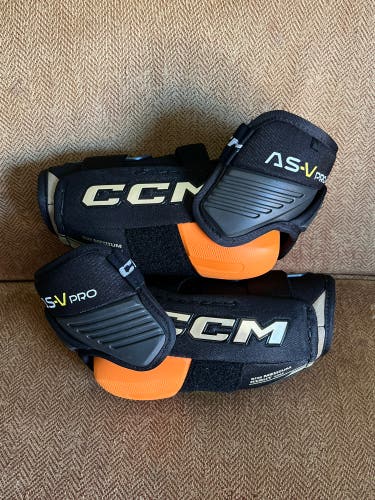 CCM  AS-V Pro Elbow Pads