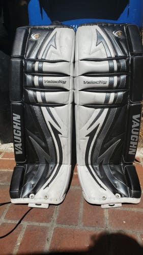 Used 34" Vaughn Velocity V4 Goalie Leg Pads
