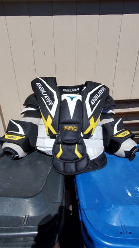 Sr. Bauer Pro Chest Protector