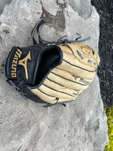 Mixuno Baseball glove