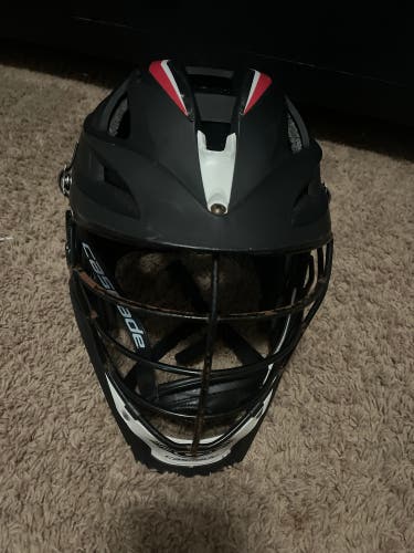 Player's Cascade S Helmet