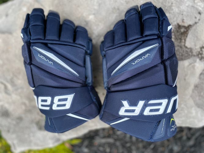 Bauer Hockey gloves