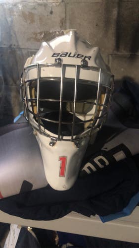 Bauer goalie helmet