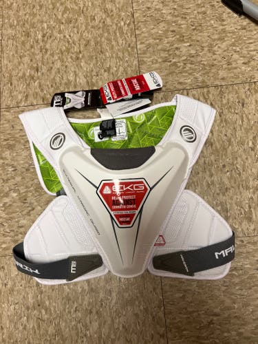 New Large Maverik M5 Shoulder Pads