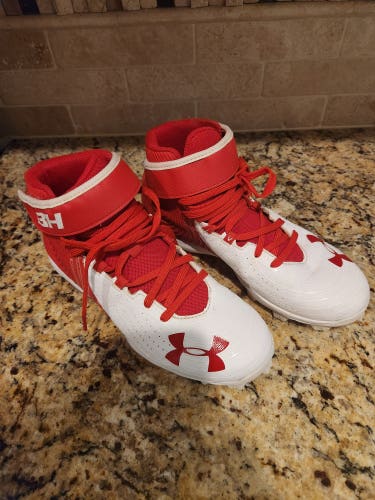 Under Armour Harper 4 Mid Rm Baseball Shoe Red Size 5.5 (Women's 6.5) Molded Cleats