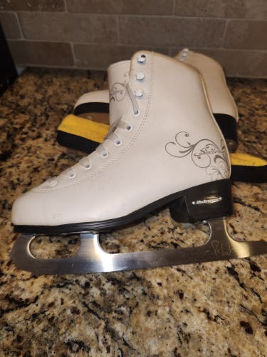 Bladerunner Allure Girls Ice/Figure Skates Size 4