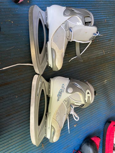 Bladerunner ice skates