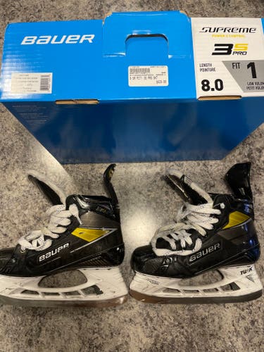 Senior Used Bauer Supreme 3S Pro Hockey Skates Regular Width Size 8