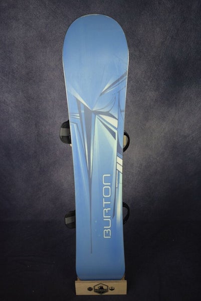 Burton Deja Vu 146 Flying V With Burton Lexa Bindings | SidelineSwap