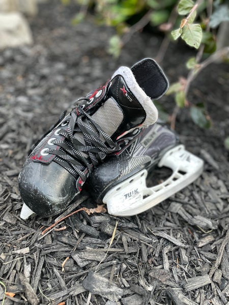 Used Bauer Extra Wide Width Size 11 Vapor X500 Hockey Skates