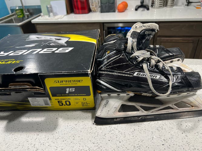 Used Bauer Regular Width  Size 5 Supreme 1S Hockey Goalie Skates