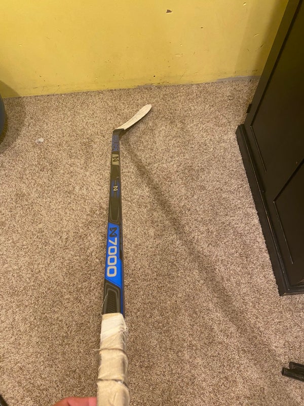 Easton V9E Blade Cracking Issues - Hockey Gear - Pro Stock Hockey 