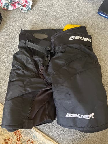 Senior Large Bauer  Supreme 190 Hockey Pants