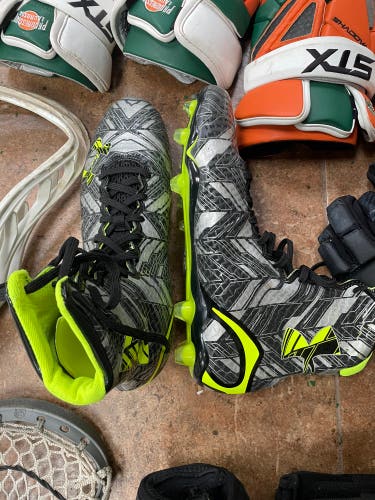 Black Under Armour Lacrosse Cleats Men's 10.5 (W 11.5) High Top