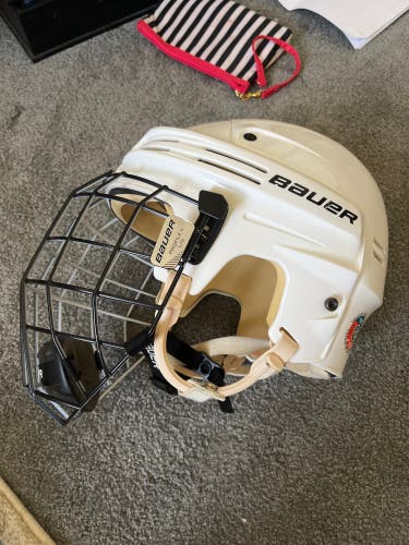 Used Large Bauer  4500 Helmet