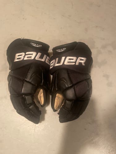 Used Bauer 15" Gloves