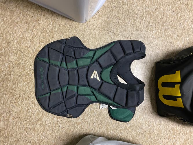 Easton Catcher's Set