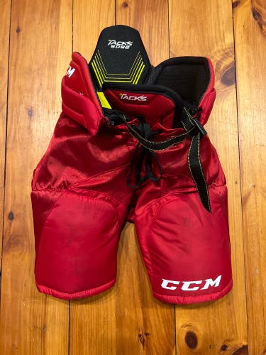 Junior Medium CCM Tacks 5092 Hockey Pants