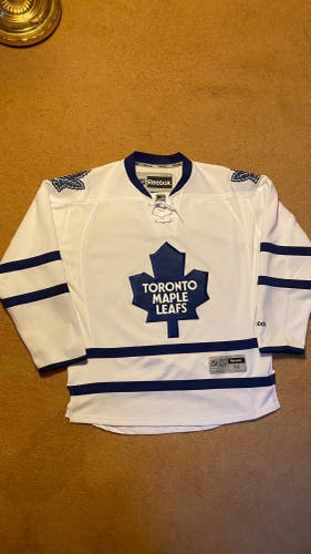 Toronto Maple Leafs Reebok Premier Jersey Size M MSRP $130