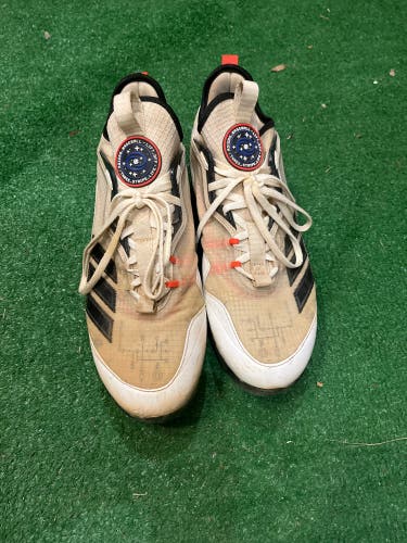 size 10M White Used Metal Low Top