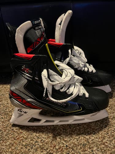 Senior Bauer Regular Width Size 8.5 Vapor 2X Pro Hockey Skates