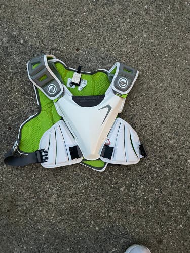 Used Medium Maverik MAX EKG Shoulder Pads
