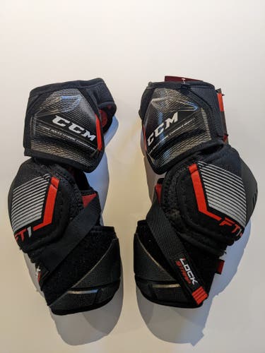New Medium CCM JetSpeed FT1 Elbow Pads