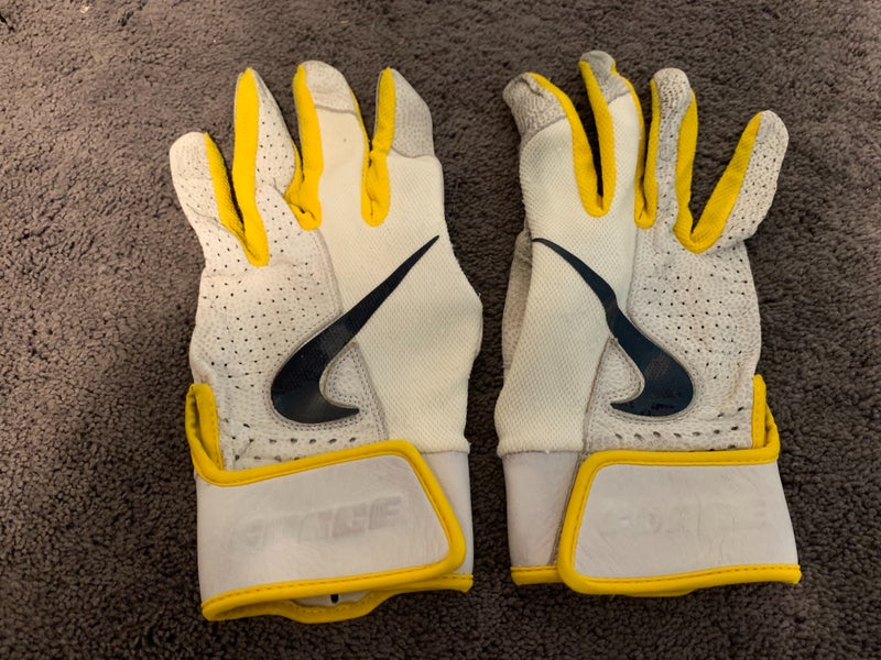 NIKE SWINGMAN Batting Gloves Size L | tspea.org