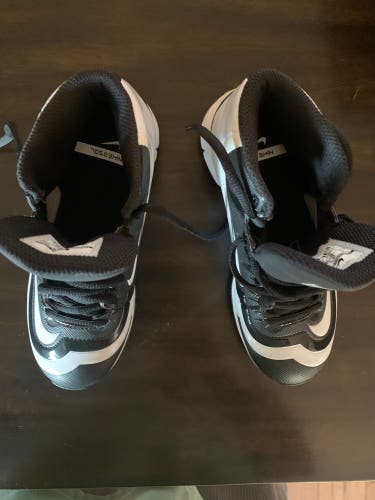 Nike Youth Huarache Baseball Cleats Size 1
