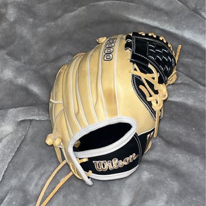 Infield 12" A2000 Softball Glove