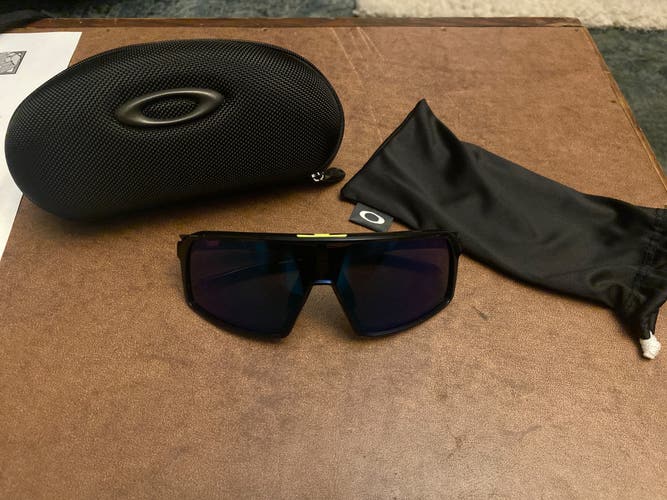 Oakley Prizm Sunglasses