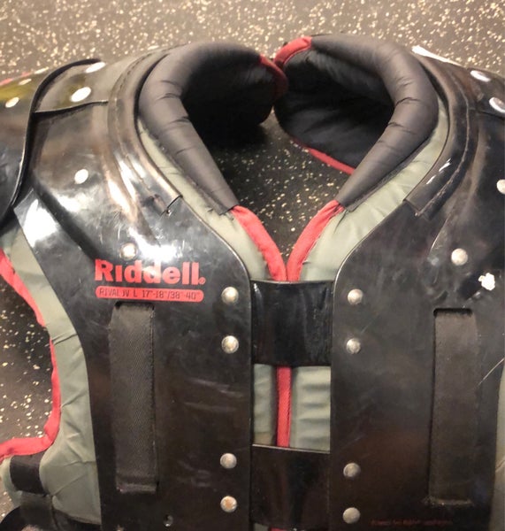 Riddell Boys' S2 Shoulder Pads