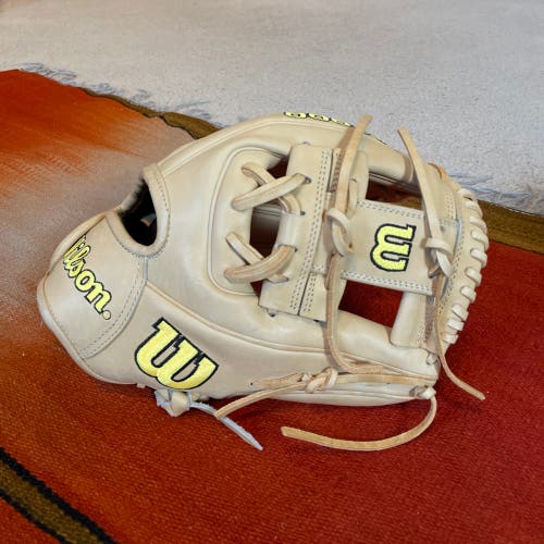 Brand New Without Tags 2022 Wilson A2000 DP15 Baseball Glove