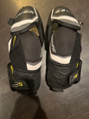 Used Large Bauer Supreme 2S Elbow Pads