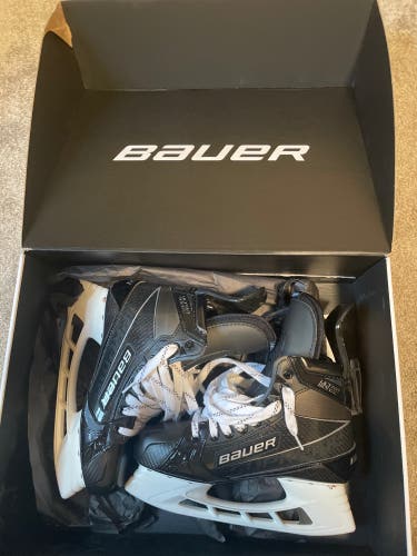 New Bauer Custom Supreme Ultrasonic Regular Width Size 7 Hockey Skates