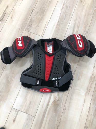 Senior Used Medium CCM QuickLite 250 Shoulder Pads