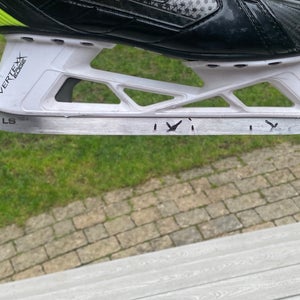 Junior Used Bauer GSX Hockey Goalie Skates Regular Width Size 6