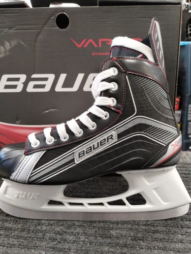 Senior New Bauer Vapor X200 Hockey Skates Regular Width Size 9