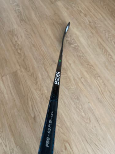 BAUER Nexus Geo Int Hockey Stick Flex 65 P88 LH