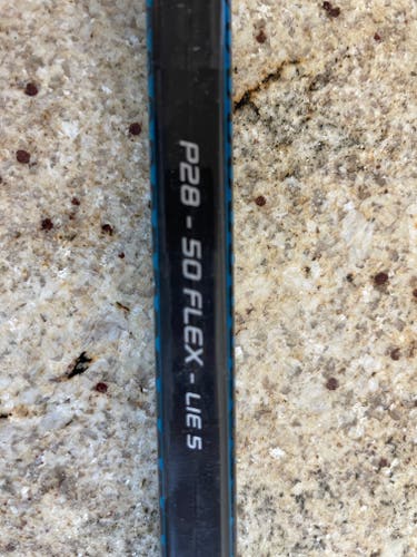 Junior Right Handed Bauer Nexus Geo Hockey Stick P28