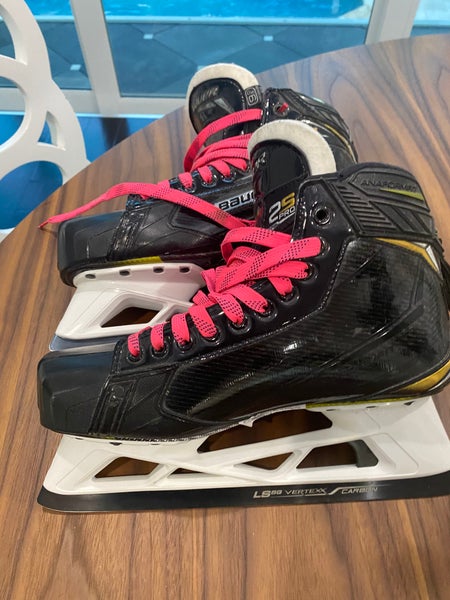Senior New Bauer goalie 2s pro HockeY skate size 9.5 width D