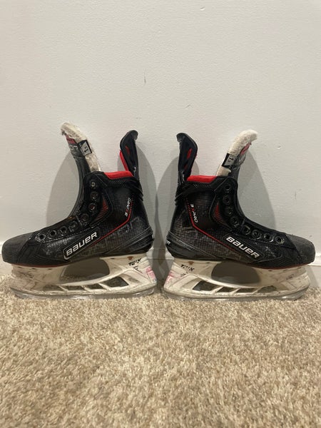 Used Bauer Vapor 3X Pro Hockey Skates Size 1.5 EE Great Condition