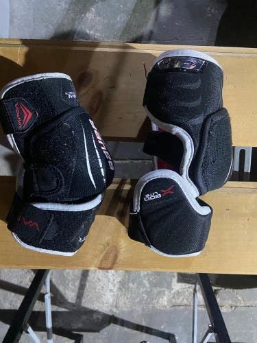 Bauer Vapor 800 lite elbow pads